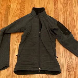 Patagonia women’s R1 Granular Jacket